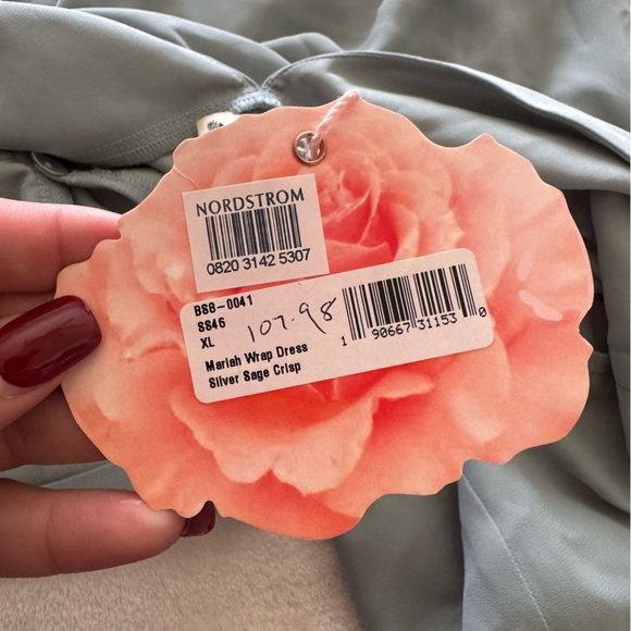 NWT Show Me Your MuMu Mariah Wrap Dress in Silver Sage Crisp - Picture 5 of 8